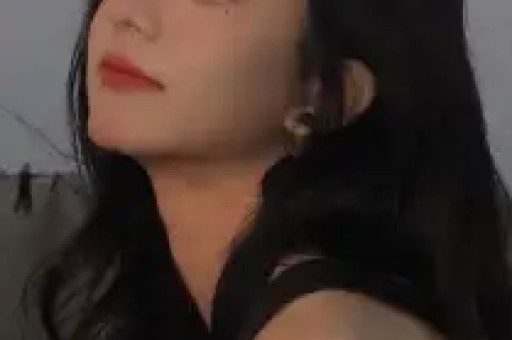 凌晨三点网红司晓迪突然发文宠粉一口气晒出18张照片